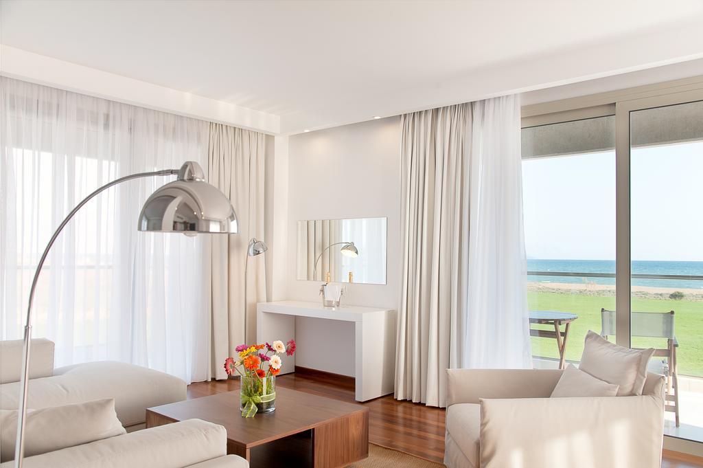 Buca Beach Resort Messini Room photo